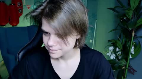 Snapshot of elliemurler chatting on October 1, 9:26 am elliemurler online show from October 1, 9:26 am