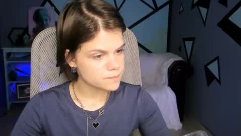 Snapshot of elliemurler chatting on October 10, 9:08 am elliemurler online show from October 10, 9:08 am