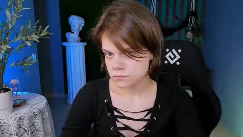 Snapshot of elliemurler chatting on October 30, 9:00 am elliemurler online show from October 30, 9:00 am