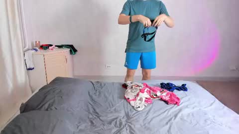 elliot_winki online show from July 2, 8:04 pm