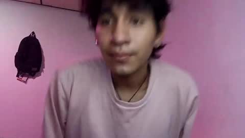 Snapshot of elliotazert chatting on July 17, 3:35 am elliotazert online show from July 17, 3:35 am