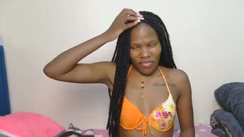 elllanna online show from December 18, 10:05 pm