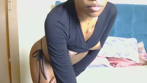 elllanna online show from May 7, 8:47 pm