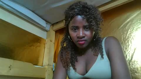 Ellodi online show from June 15, 10:34 pm