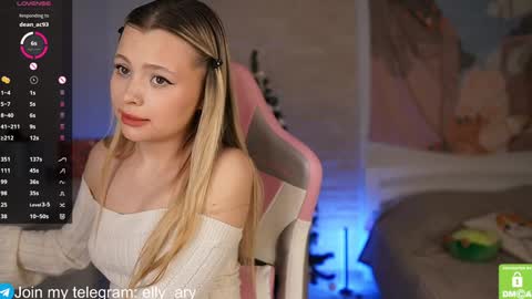 elly_ary online show from January 5, 6:13 pm