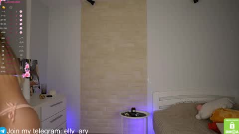 elly_ary online show from October 21, 5:35 pm