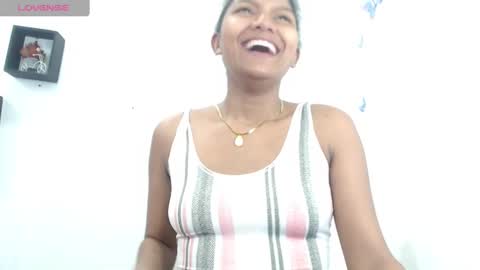 Elly online show from March 3, 4:03 pm