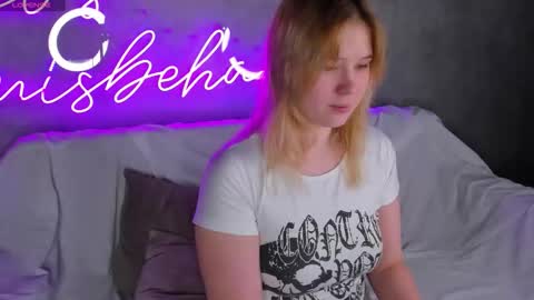 Snapshot of ellya_castro chatting on September 21, 12:23 am ellya_castro online show from September 21, 12:23 am