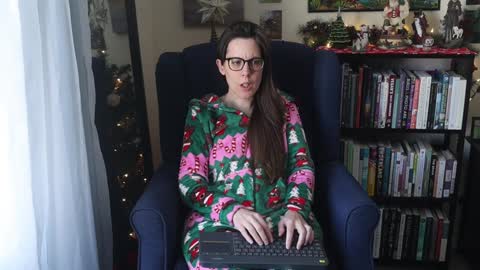 Elly Naomi online show from December 21, 7:16 pm