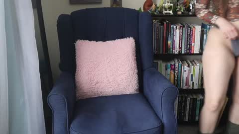 Snapshot of ellynaomi chatting on January 10, 7:21 pm Elly Naomi online show from January 10, 7:21 pm