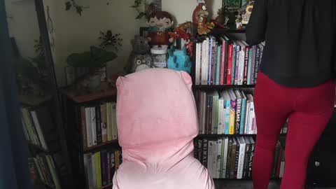 Snapshot of ellynaomi chatting on October 19, 4:18 pm Elly Naomi online show from October 19, 4:18 pm