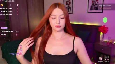 EllyPeach online show from May 4, 11:39 am