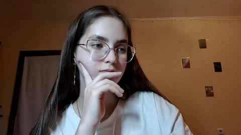 Kate online show from May 1, 3:27 pm