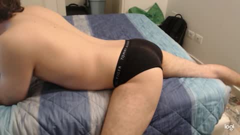 Snapshot of elmoro101 chatting on September 22, 7:27 pm elmoro101 online show from September 22, 7:27 pm