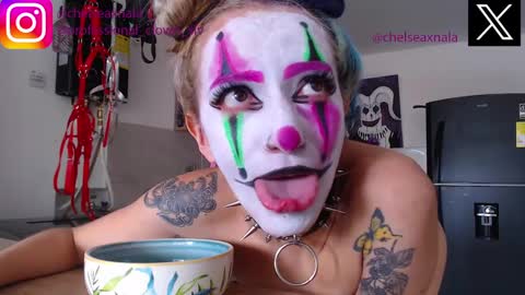 Chelsea  Please help me to reach 100 thumbs up online show from September 16, 7:59 pm