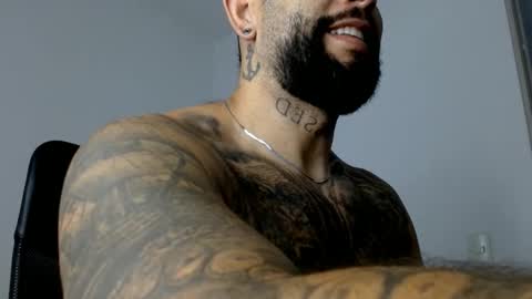 elosocazador online show from December 17, 1:17 pm