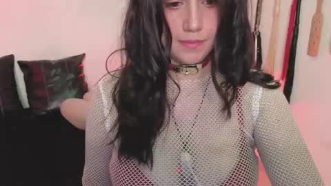 elowen_halley1 online show from January 15, 7:06 pm