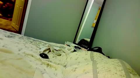 Snapshot of elpouto chatting on October 24, 12:34 pm Elpouro online show from October 24, 12:34 pm