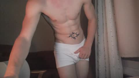 Snapshot of elpsycongrooo chatting on May 7, 12:32 pm elpsycongroo online show from May 7, 12:32 pm