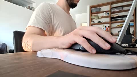 elriclust online show from April 4, 6:38 pm