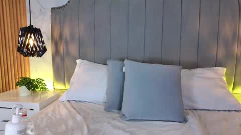 Snapshot of elsa_gb chatting on May 28, 4:10 am Isabela Martinez online show from May 28, 4:10 am