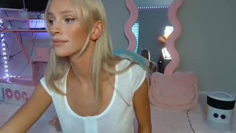 elsa_may online show from June 10, 12:00 am