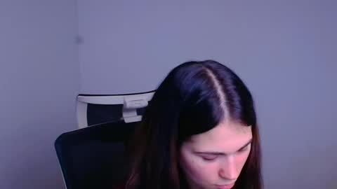 Snapshot of elsa_mur chatting on December 13, 10:34 pm Elsa online show from December 13, 10:34 pm