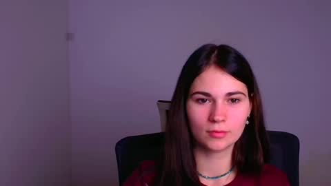 Snapshot of elsa_mur chatting on December 18, 7:19 pm Elsa online show from December 18, 7:19 pm
