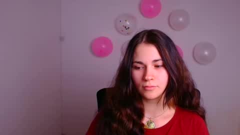 Snapshot of elsa_mur chatting on February 17, 8:04 pm Elsa online show from February 17, 8:04 pm