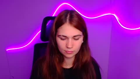 Snapshot of elsa_mur chatting on October 6, 5:49 am Elsa online show from October 6, 5:49 am