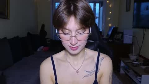 elsaangel online show from February 1, 2:10 am