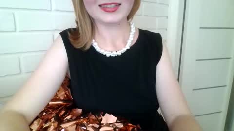 Snapshot of elsamartinez22 chatting on October 29, 12:07 pm ElsaMartinez22 online show from October 29, 12:07 pm