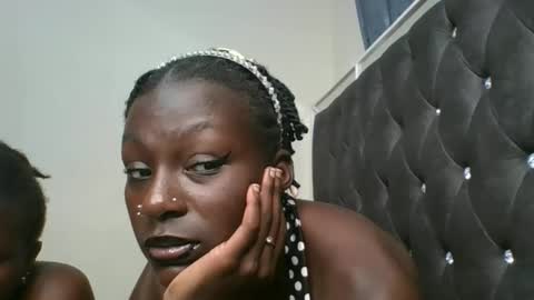 elsiejoy online show from November 13, 5:23 pm