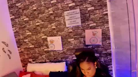 Snapshot of elsiemorrison chatting on September 9, 12:59 pm elsiemorrison online show from September 9, 12:59 pm