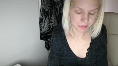 elssa_rush online show from March 2, 7:54 am