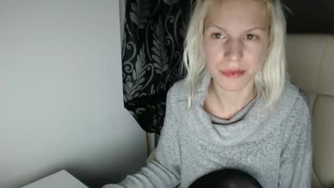 elssa_rush online show from March 9, 12:21 am