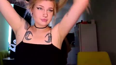 Ciri online show from July 20, 7:44 am