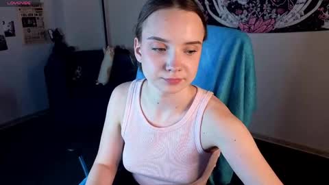 Elvienne online show from May 21, 3:35 am