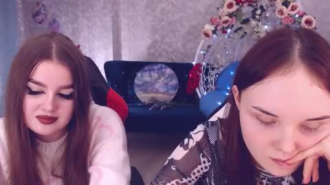ElvingBella online show from December 19, 4:46 pm