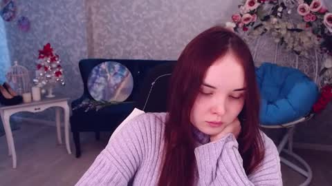 Snapshot of elvingbells chatting on December 15, 8:52 am ElvingBells online show from December 15, 8:52 am
