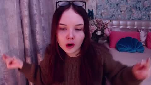 Snapshot of elvingbells chatting on January 31, 6:13 am ElvingBells online show from January 31, 6:13 am