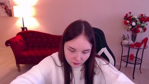 Snapshot of elvingbells chatting on February 8, 11:22 am ElvingBells online show from February 8, 11:22 am