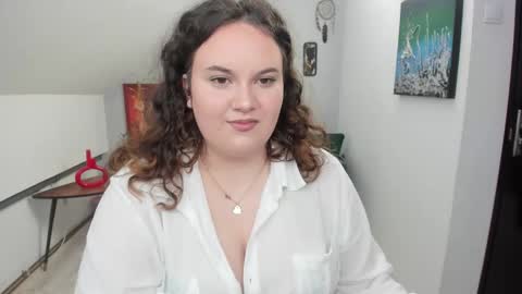elvirajones online show from March 3, 12:00 pm
