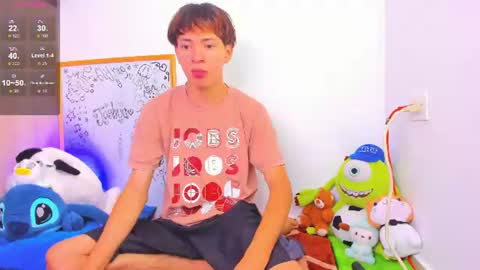  E  L  Y   K  I  N  G   online show from July 13, 6:33 pm