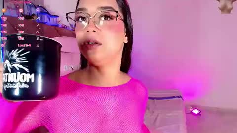ely_w1 online show from June 26, 6:18 am