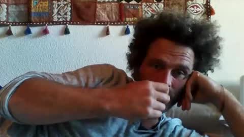 Snapshot of elyjahoye chatting on September 17, 10:50 am elyjahoye online show from September 17, 10:50 am