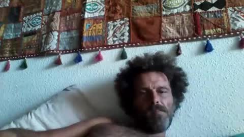 Snapshot of elyjahoye chatting on September 18, 3:25 pm elyjahoye online show from September 18, 3:25 pm