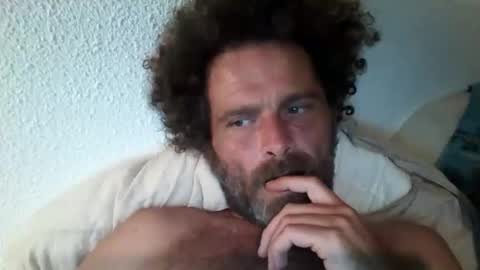 Snapshot of elyjahoye chatting on September 21, 11:17 pm elyjahoye online show from September 21, 11:17 pm