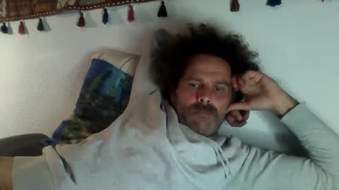 Snapshot of elyjahoye chatting on September 24, 8:23 pm elyjahoye online show from September 24, 8:23 pm