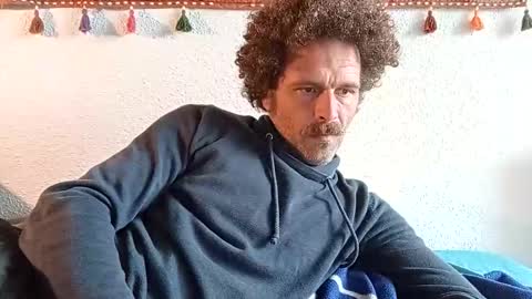 Snapshot of elyjahoye chatting on September 28, 3:17 pm elyjahoye online show from September 28, 3:17 pm